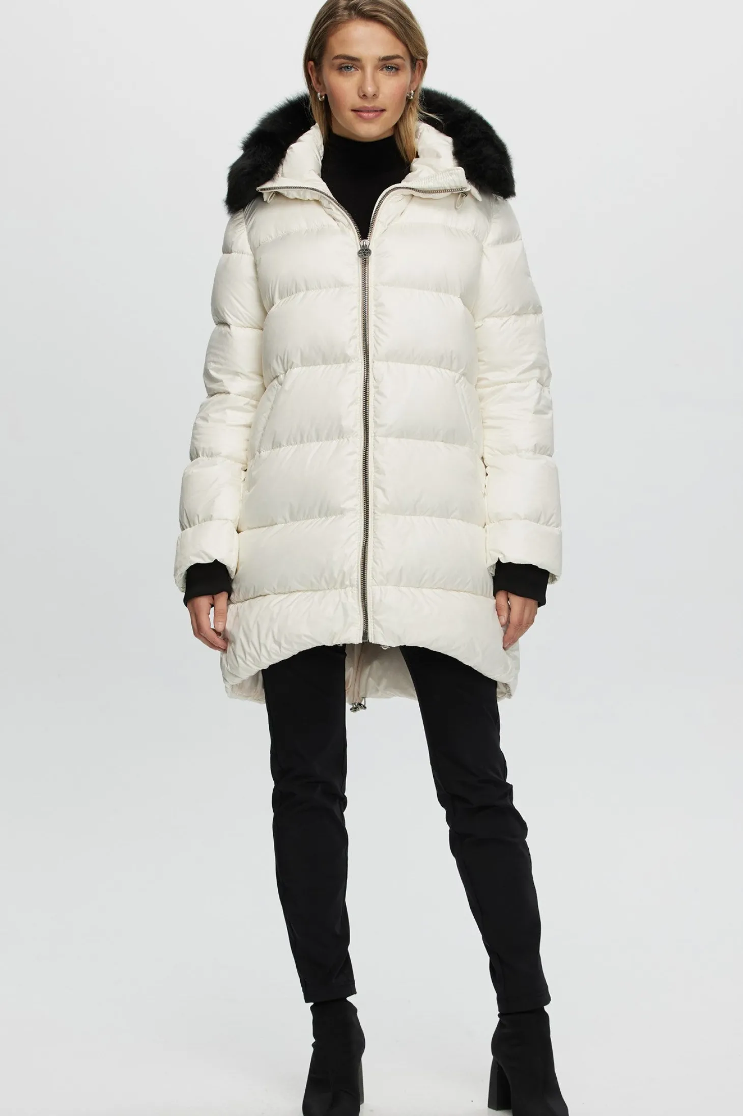 APRES-SKI JACKET WITH DETACHABLE TOSCANA SHEARLING LAMB HOOD TRIM