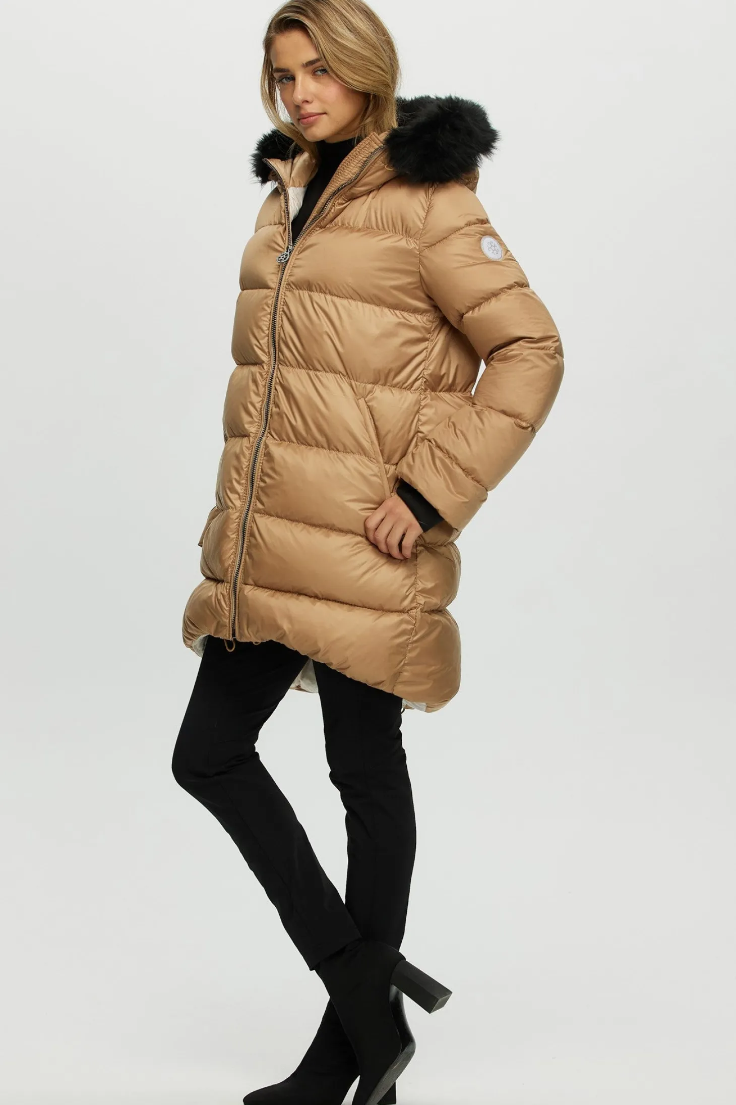 APRES-SKI JACKET WITH DETACHABLE TOSCANA SHEARLING LAMB HOOD TRIM