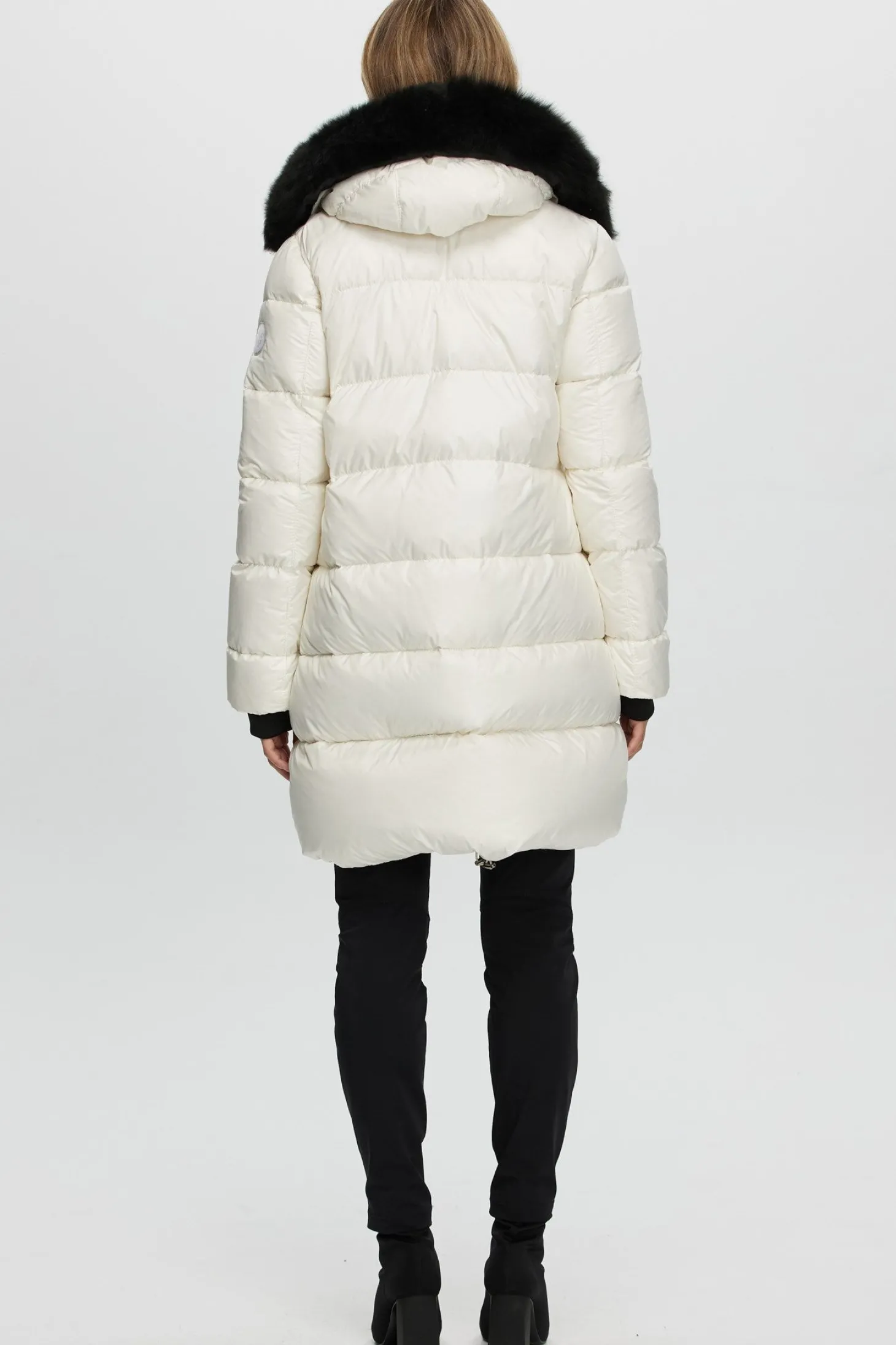 APRES-SKI JACKET WITH DETACHABLE TOSCANA SHEARLING LAMB HOOD TRIM