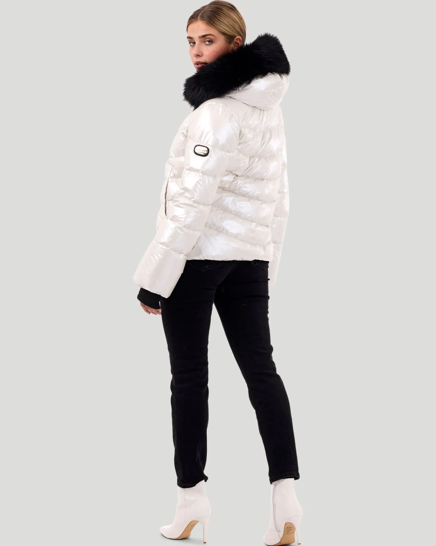 Après-Ski Jacket With Detachable Toscana Shearling Lamb Hood Trim