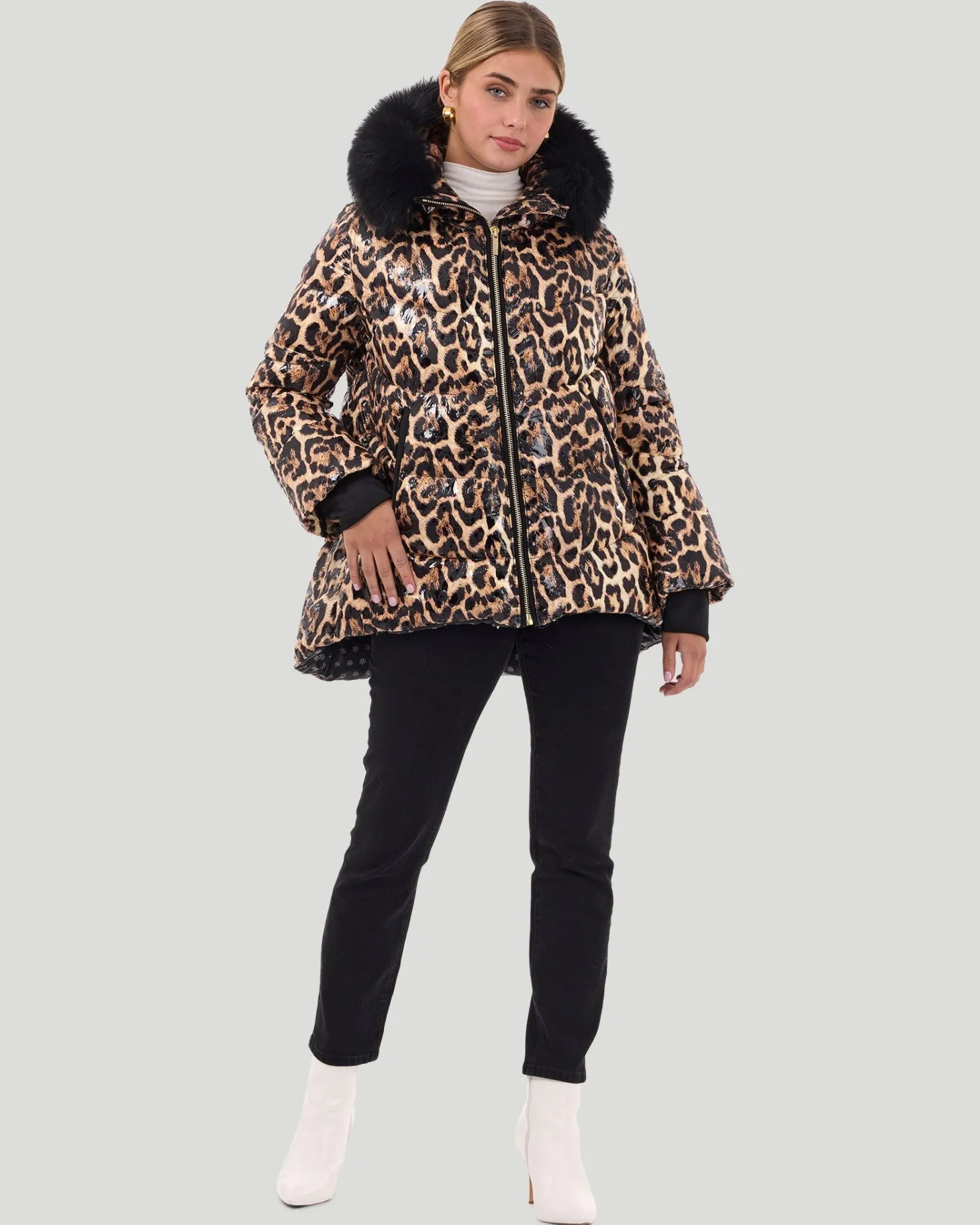 Après-Ski Jacket With Detachable Toscana Shearling Lamb Hood Trim