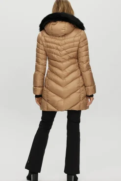 Après-Ski Jacket With Detachable Toscana Shearling Lamb Hood Trim