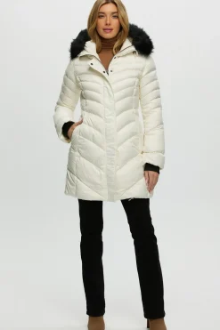 Après-Ski Jacket With Detachable Toscana Shearling Lamb Hood Trim