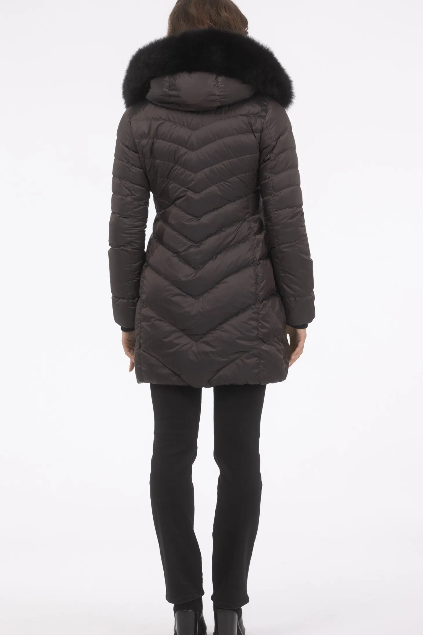 Après-Ski Jacket With Detachable Toscana Shearling Lamb Hood Trim