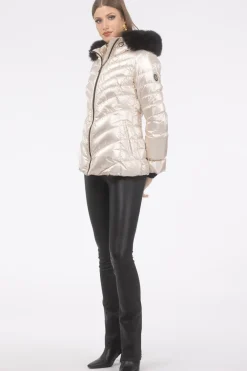 Après-Ski Jacket With Detachable Toscana Shearling Lamb Hood Trim