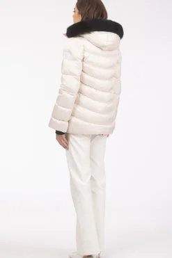 Après-Ski Jacket With Detachable Toscana Shearling Lamb Hood Trim