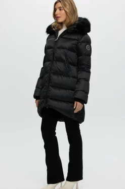 Après-Ski Jacket With Detachable Toscana Shearling Lamb Hood Trim
