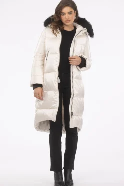 Après-Ski Jacket With Detachable Toscana Shearling Lamb Hood Trim