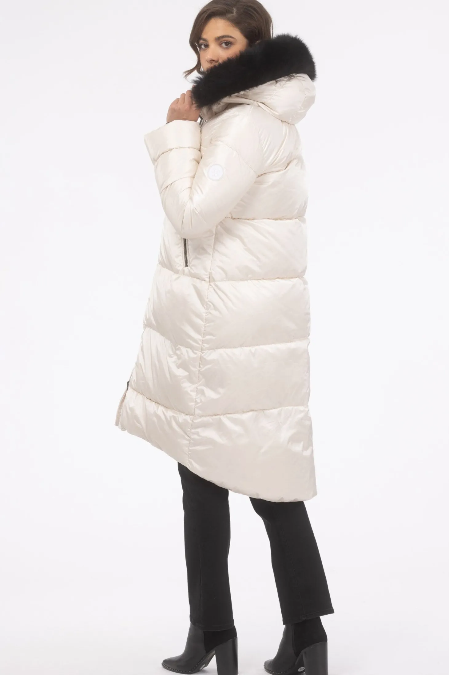 Après-Ski Jacket With Detachable Toscana Shearling Lamb Hood Trim