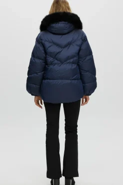 Après-Ski Jacket With Detachable Toscana Shearling Lamb Hood Trim