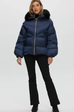 Après-Ski Jacket With Detachable Toscana Shearling Lamb Hood Trim