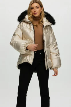 Après-Ski Jacket With Detachable Toscana Shearling Lamb Hood Trim