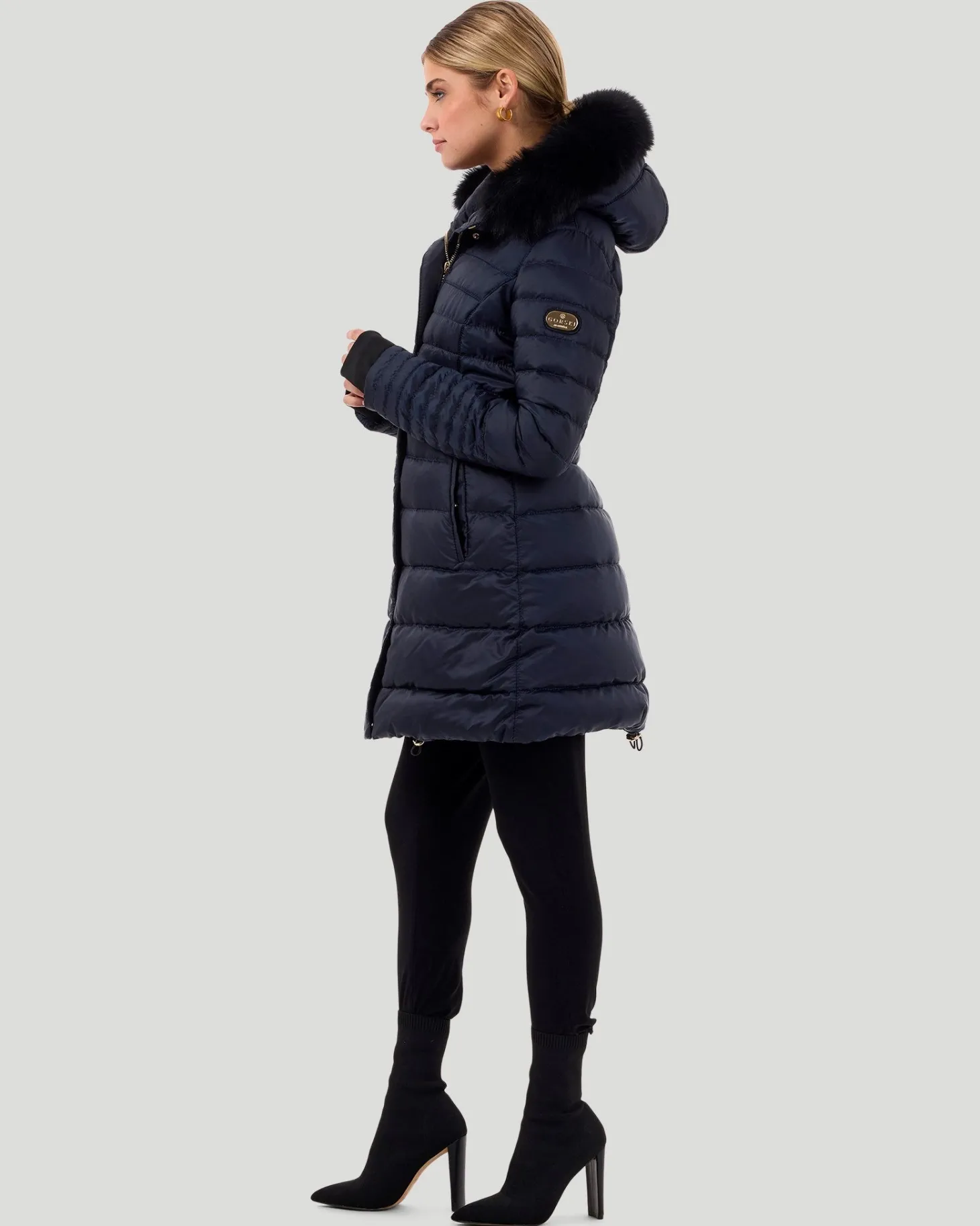 Horizontal Après-Ski Jacket With Detachable Toscana Shearling Lamb Hood Trim